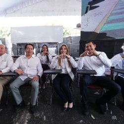 Encabezan Mario Delgado y Alejandro Armenta entrega de mobiliario a 100 planteles de Educación Básica