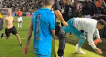 VIDEO | Fan entra al campo para pedir autógrafo a Neymar, derriba a otro jugador y lo lesiona