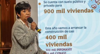 Entregan 354 escrituras de viviendas nuevas a familias afectadas por deslave en el Chiquihuite
