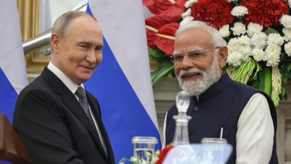 En el terreno militar, el Kremlin recordó que Rusia ha colaborado durante medio siglo en la modernización del Ejército indio.