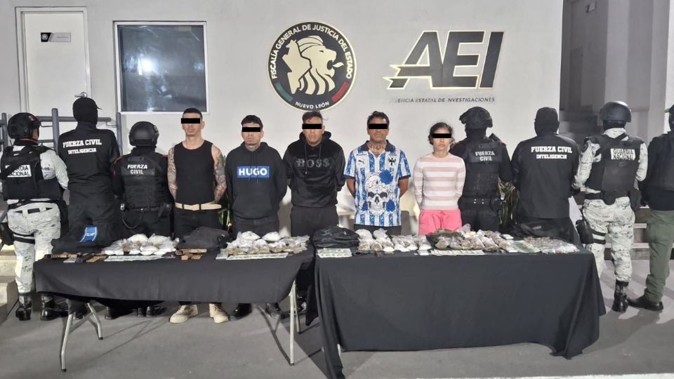 El operativo permitió asegurar armas, droga y detener a siete presuntos integrantes de un grupo delictivo en la colonia Independencia.