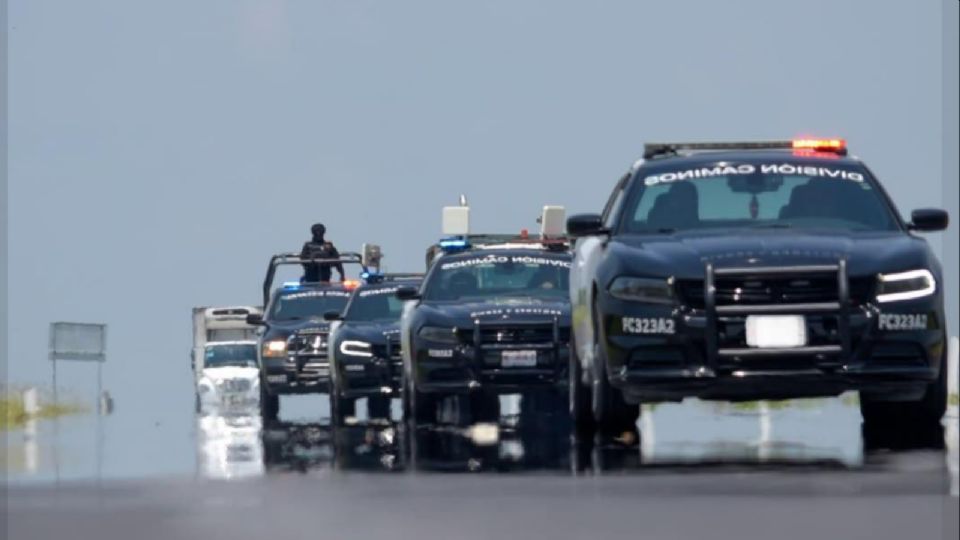 Elementos de Fuerza Civil y corporaciones municipales alistan el operativo de seguridad para la semifinal entre Tigres y Cruz Azul en el Estadio Universitario.