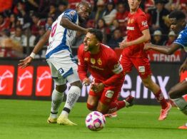 Alexis Vega no jugará ante Monterrey por lesión agravada; Toluca habría despedido a especialistas