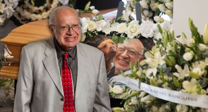 Entre flores, amigos y colegas despiden a Eduardo Manzano | FOTOS