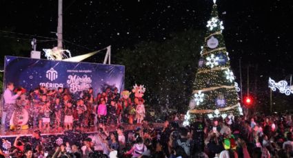 El sur de Mérida brilla con el encendido del sexto árbol navideño monumental