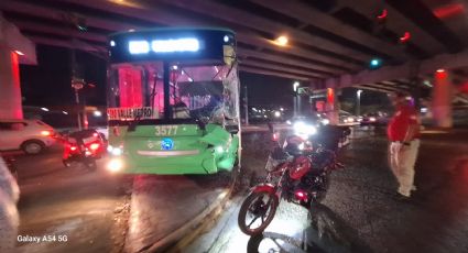 Choque entre camión de Ruta 310 y Ecovía deja cuatro lesionados en Monterrey