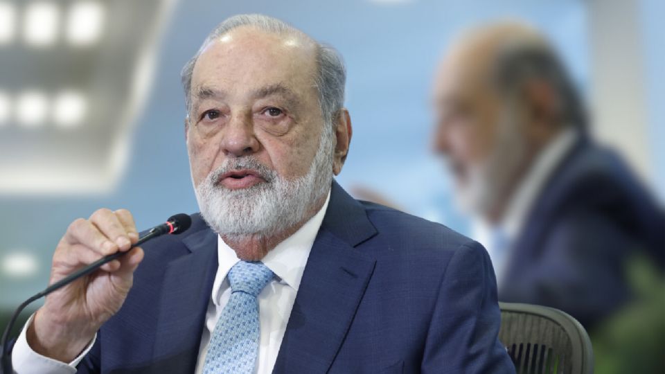 El empresario Carlos Slim ofreció su conferencia de prensa anual.