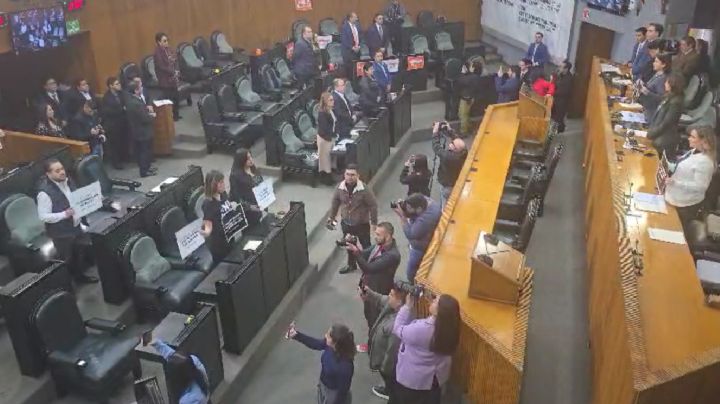 Guardan minuto de silencio por víctimas de contaminación en el Congreso de Nuevo León