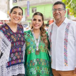 Evelyn Salgado inaugura la Plaza Cívica de Coyuca de Benítez; una inversión de casi 12 mdp