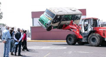 Piden concluir proceso de chatarrización de microbuses