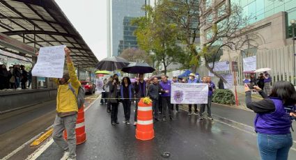 Exigen trabajadores de la IFDP que les restituyan sus ingresos que recortaron; presentarán juicio de amparo