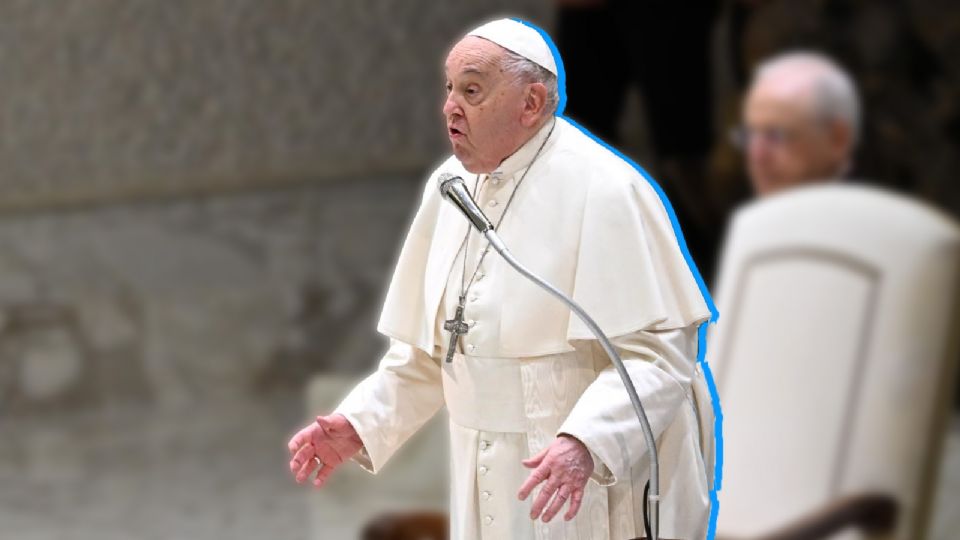 El papa Francisco presenta un ligero avance, pero sigue bajo observación.