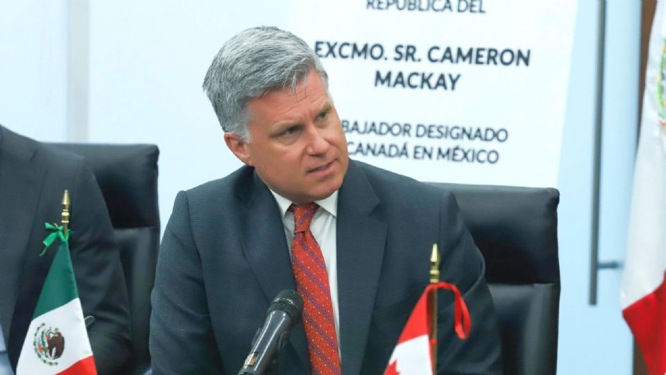 Cameron MacKay, embajador de Canadá en México.