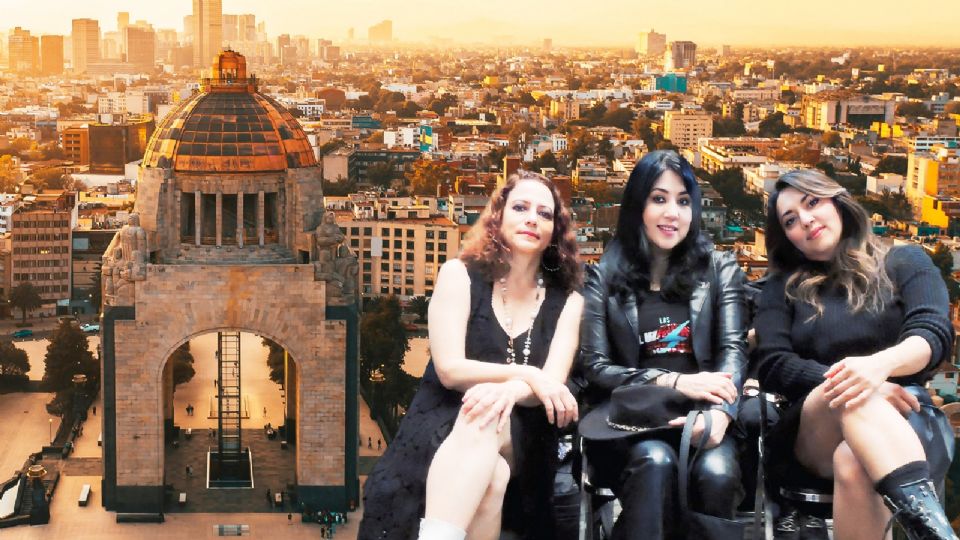 Sirenas al Ataque busca reconocer la historia de las mujeres en el rock mexicano desde la década de 1950 hasta el año 2000.