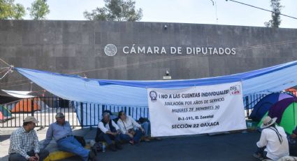 CNTE pone fin a plantón afuera de Cámara de Diputados