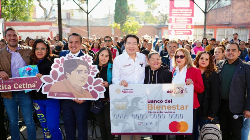 Delgado Carrillo señaló que, a partir de marzo, no se venderá comida chatarra en los planteles escolares.