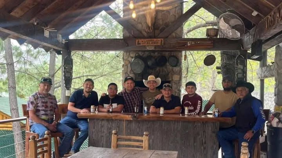 La familia disfrutó de un paseo a una de las cabañas ubicadas en la comunidad de Dr. González.