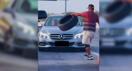 Ciudadano impide que conductor regio se meta a la fila en puente Reynosa | VIDEO