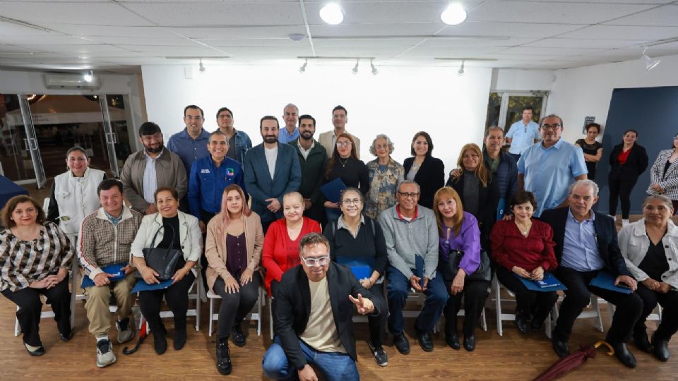 Autoridades de San Pedro tomaron protesta a los nuevos jueces auxiliares en la Casa de la Cultura.
