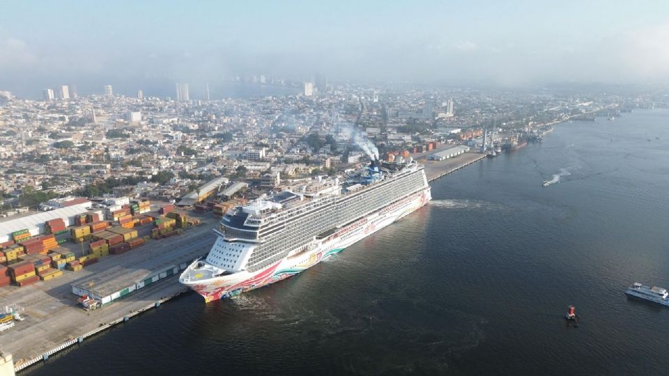 Tres cruceros más confirmaron su arribo para la próxima semana al puerto de Mazatlán, Sinaloa.