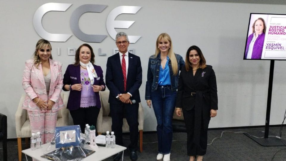 Esquivel Mossa busca mantenerse en el cargo de Ministra busca en las próximas elecciones del 1 de junio.