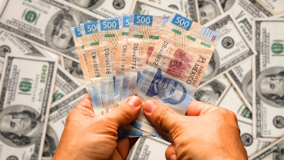 Así se cotiza el dólar frente al peso mexicano este 19 de abril en las principales ventanillas bancarias.