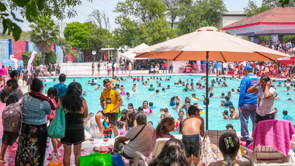 Los parques acuáticos municipales de Monterrey operaron sin incidentes y con gran afluencia durante Semana Santa.