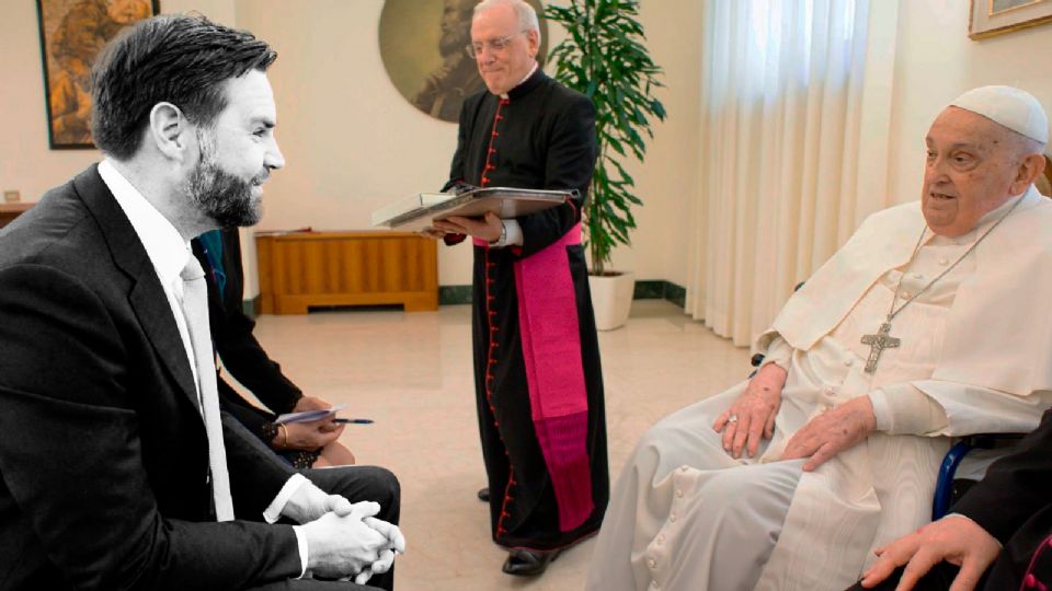 Con esta visita, la administración estadounidense busca quizás suavizar su imagen internacional frente a las duras críticas que ha recibido por sus políticas migratorias.