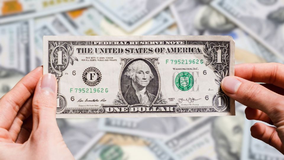 Antes de hacer cualquier operación, compara los precios entre bancos.