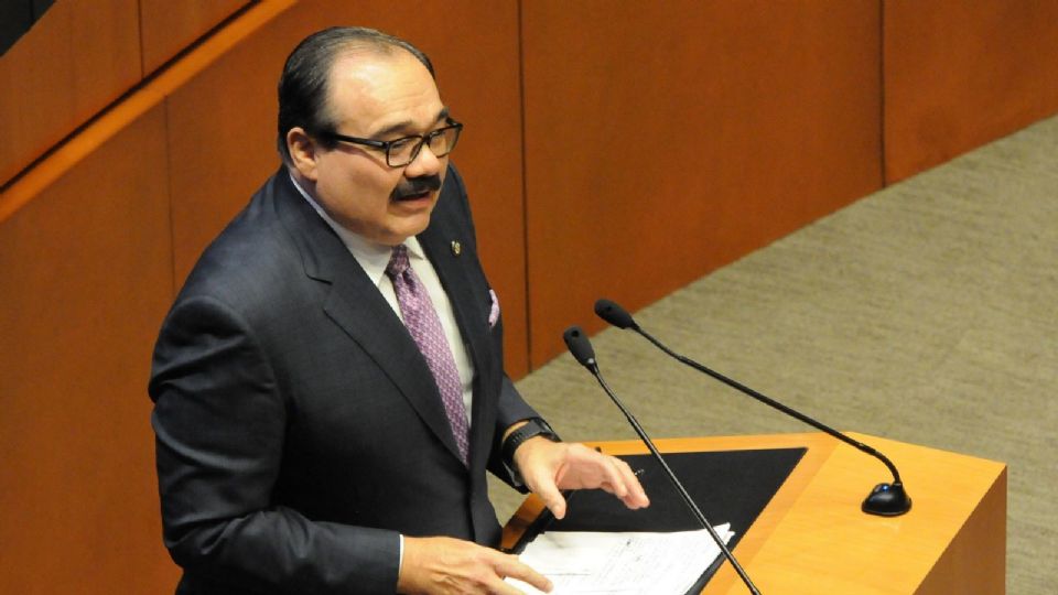 'El problema es el contenido de estas canciones', dijo.