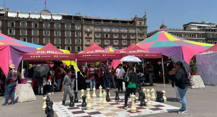 Atiende Clara Brugada a infancias en el Zócalo Ciudadano