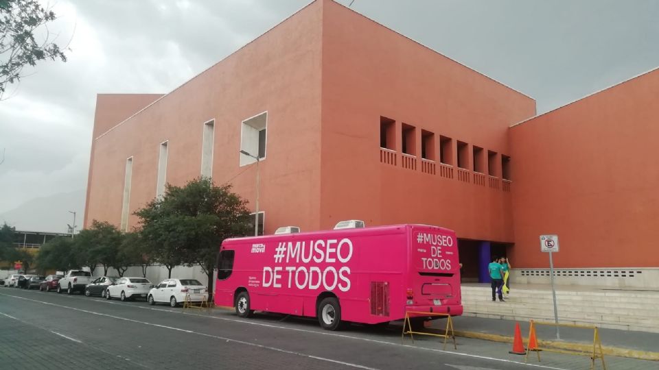 El MARCOMóvil de MARCO ha acercado el arte contemporáneo a comunidades con acceso limitado durante dos décadas.