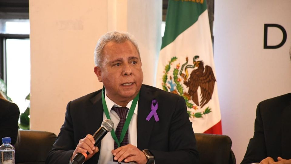 El presidente de la central burocrática, Marco A. García Ayala reconoce la decisión de la Presidenta Claudia Sheinbaum, al asumir el liderazgo en defensa del interés nacional.