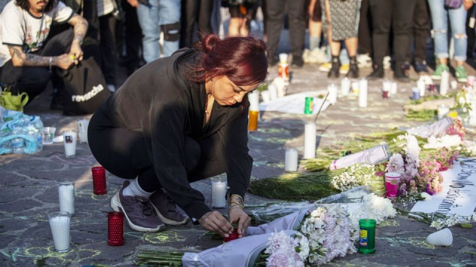 Homenaje a fotógrafos fallecidos en Parque Bicentenario.