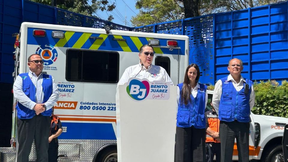 El funcionario local lamentó el fallecimiento de dos personas tras el desplome de una estructura metálica en un festival.