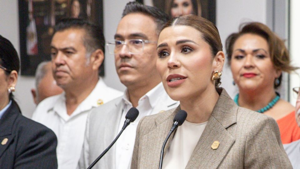 Acusa Monreal Ávila campaña de desprestigio de los opositores contra Ávila Olmeda.