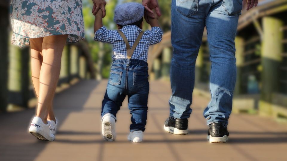 Dejó EE.UU. por México: Tiktoker explica su decisión de criar a sus hijos fuera del modelo consumista.