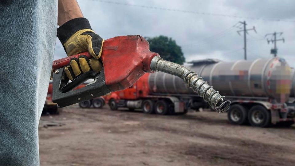 Durante la administración del expresidente AMLO, el robo de combustible generó un impacto significativo en los ingresos fiscales.