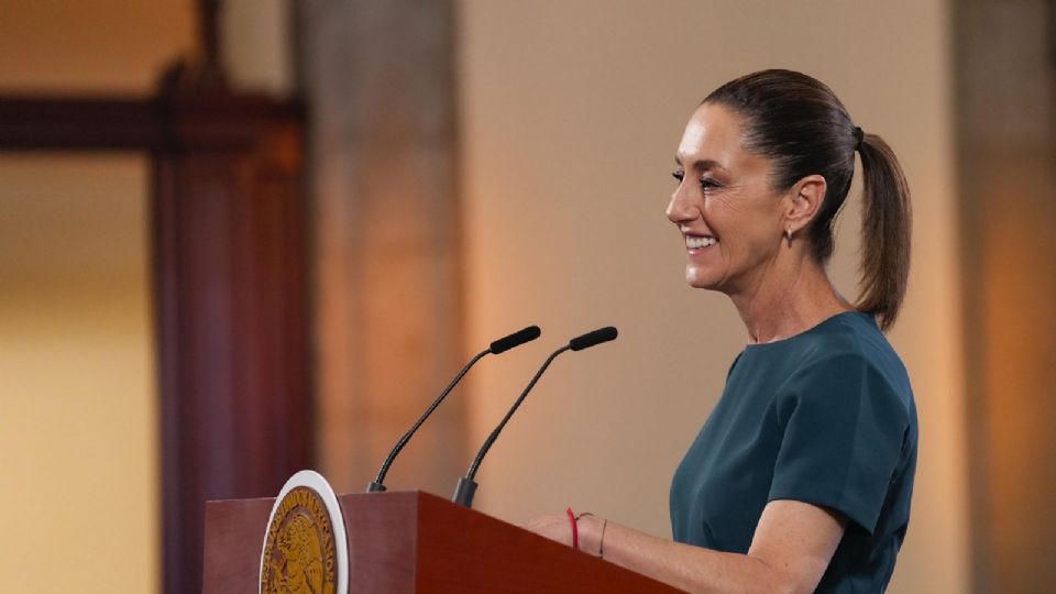 La presidenta Claudia Sheinbuam presentó la mañanera del pueblo.