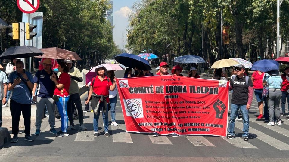 La CNTE protesta en Reforma e Insurgentes.