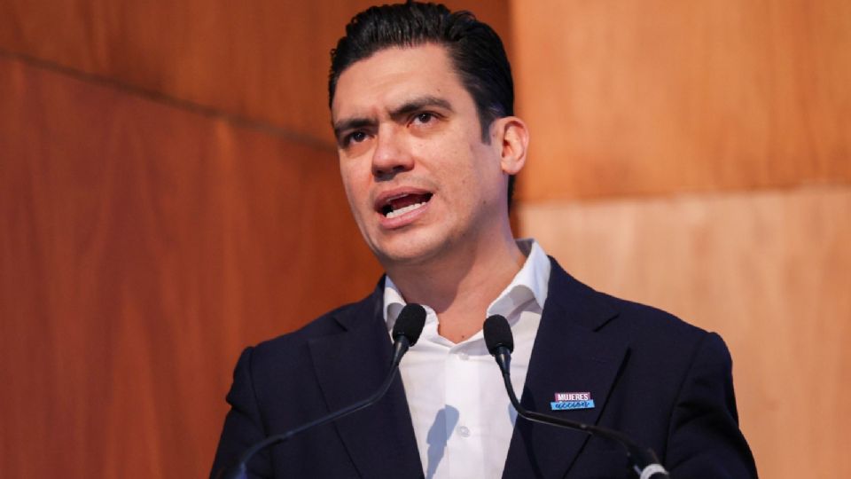 A Marina del Pilar también le pidió explicar con detalles si hay o no cancelación de sus cuentas bancarias.