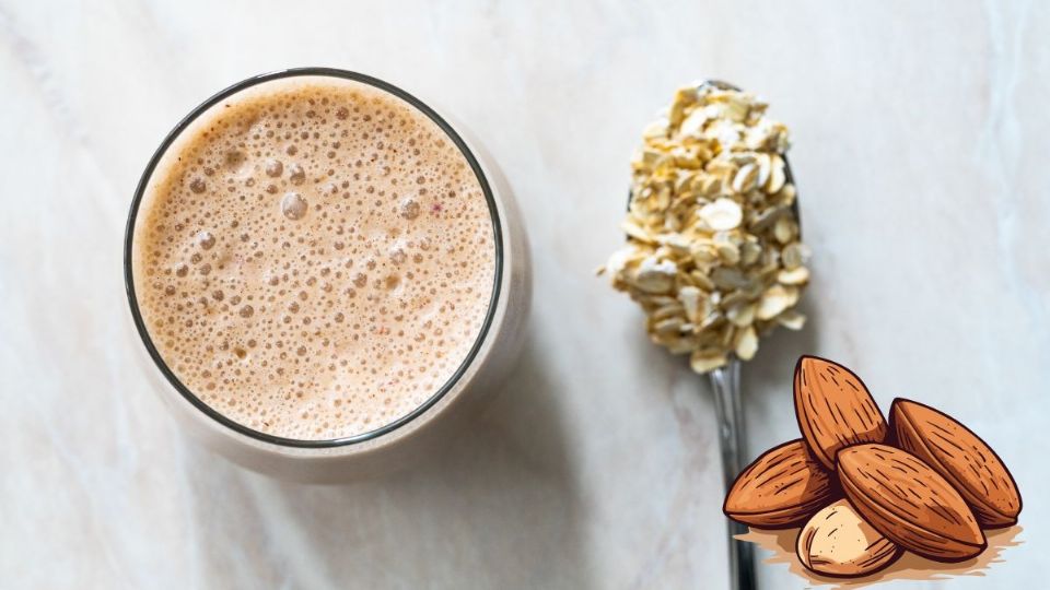 Estas son los beneficios de tomar licuado de avena con almendras