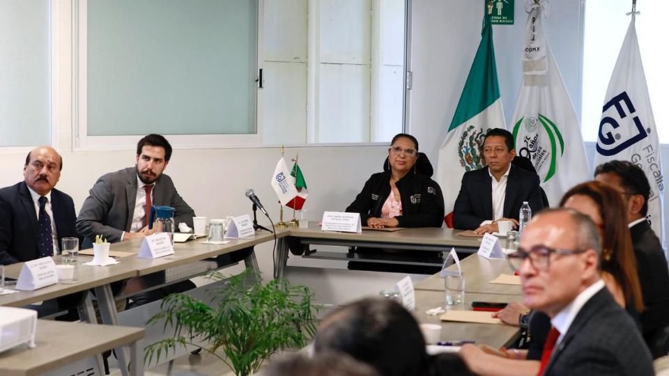 Bertha Alcalde Luján recibió a las autoridades chiapanecas.