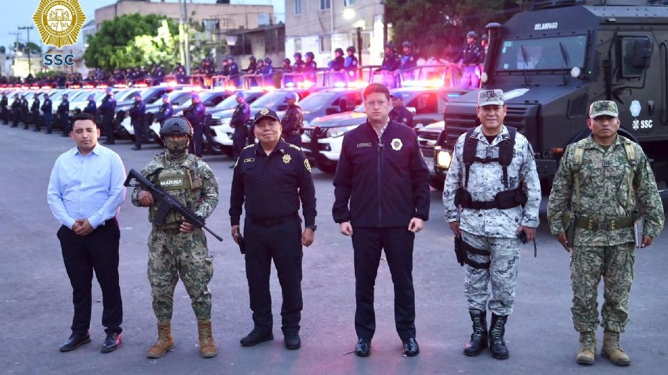 La SSC CDMX colabora con las Fuerzas Armadas en Iztapalapa.