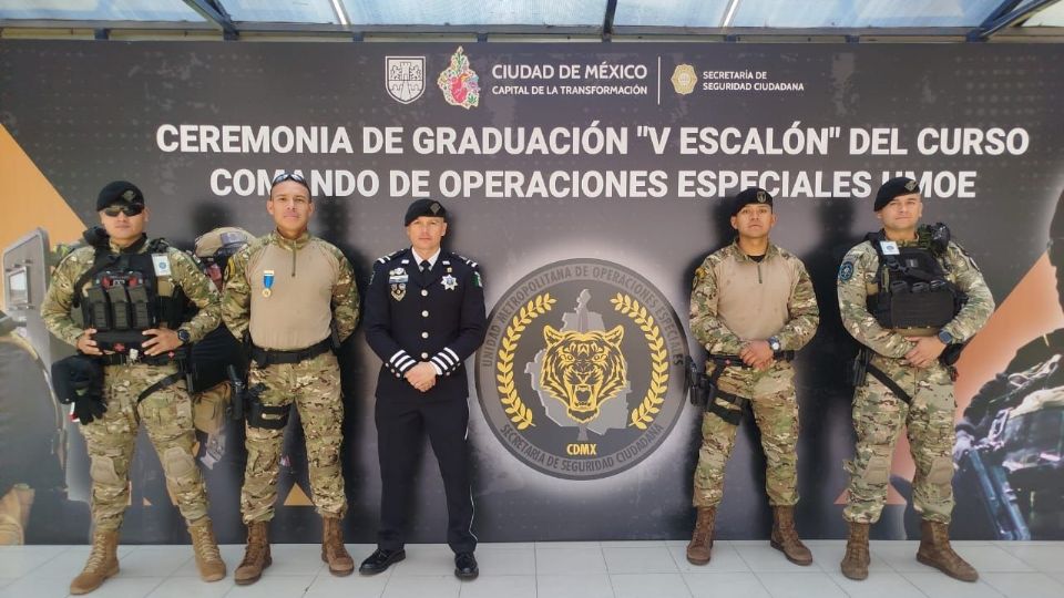 Durante tres meses, los oficiales participaron en un entrenamiento intensivo.