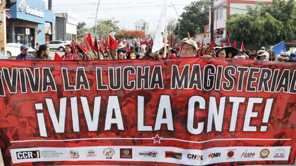 La CNTE sigue manifestaciones.