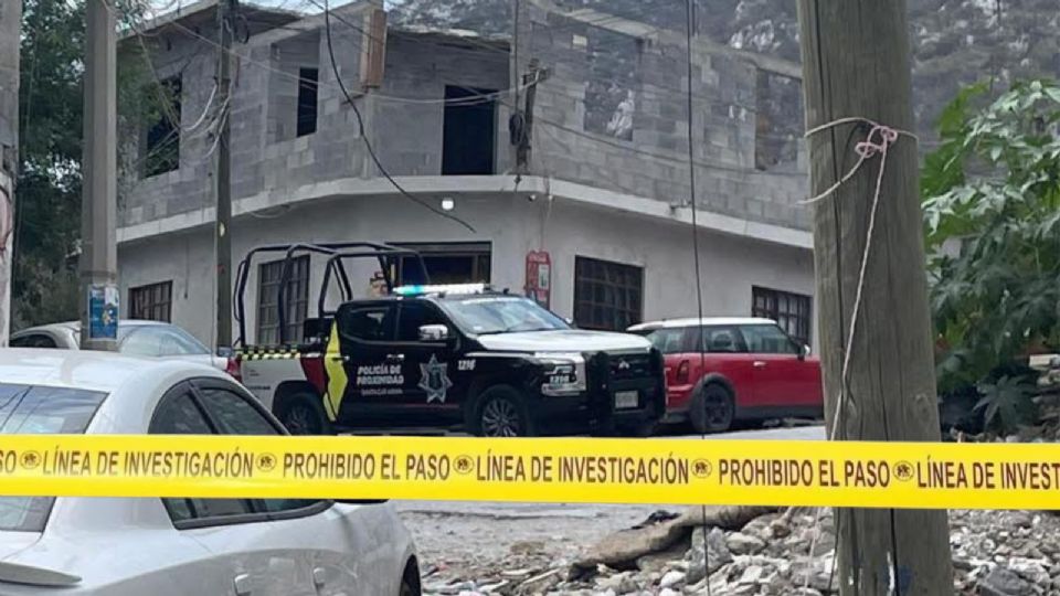 Policías municipales acordonaron la zona del ataque.