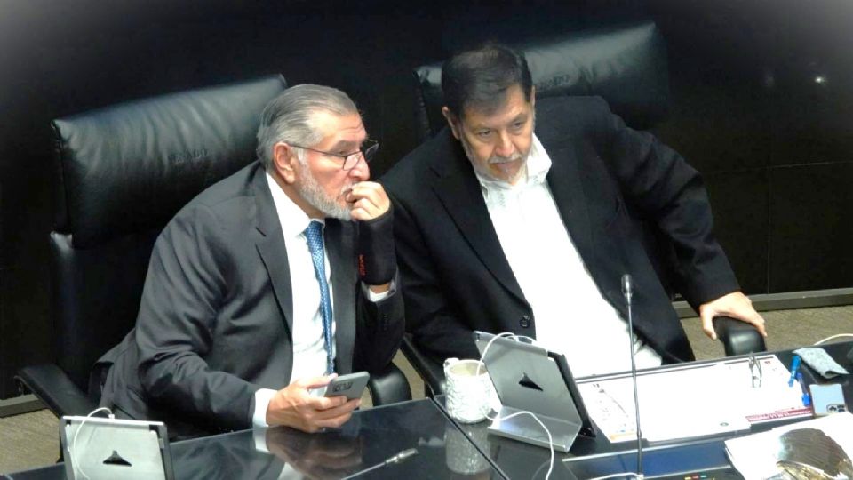 Los senadores Gerardo Fernández Noroña y Adán Augusto López.