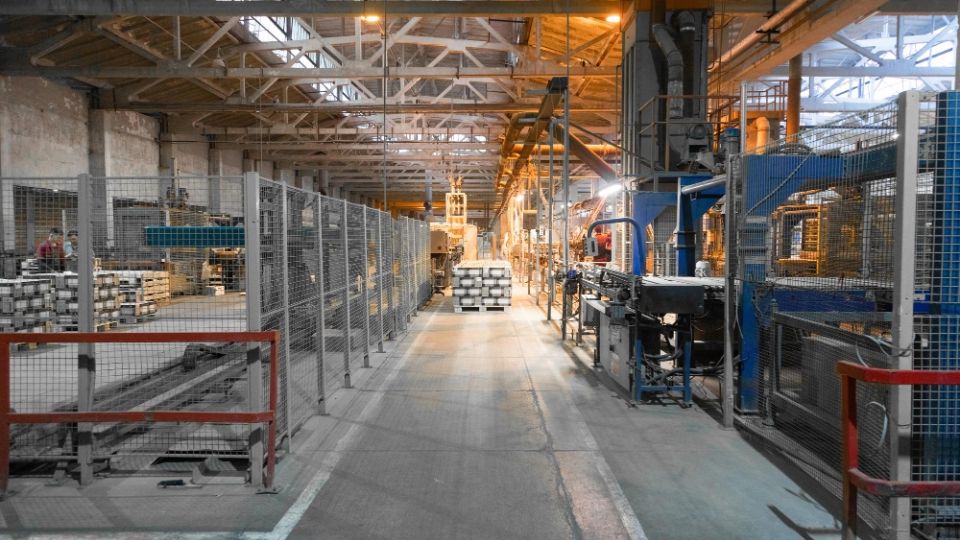 Las exportaciones chinas de acero han aumentado hasta alcanzar un nivel récord de 118 millones de toneladas en 2024, más del doble que en 2020.