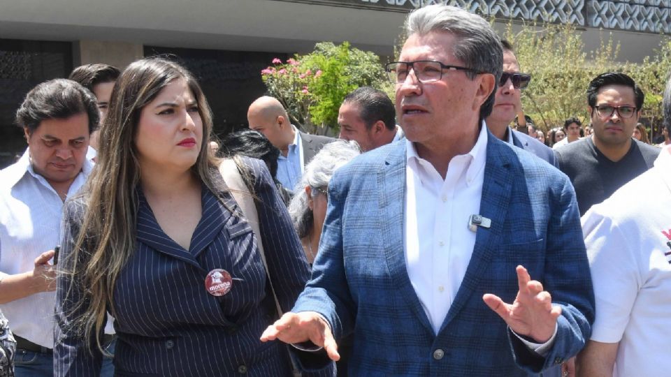 El problema para resolver todas las demandas del magisterio, es que no hay dinero, admite Monreal.